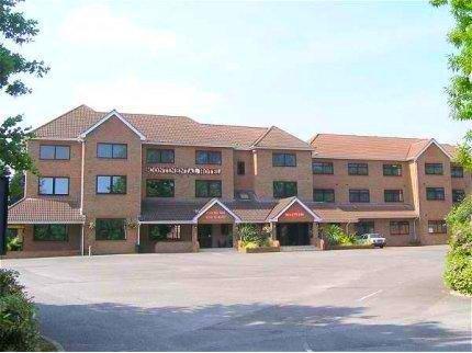 Lakeside Continental Hotel Camberley Eksteriør billede